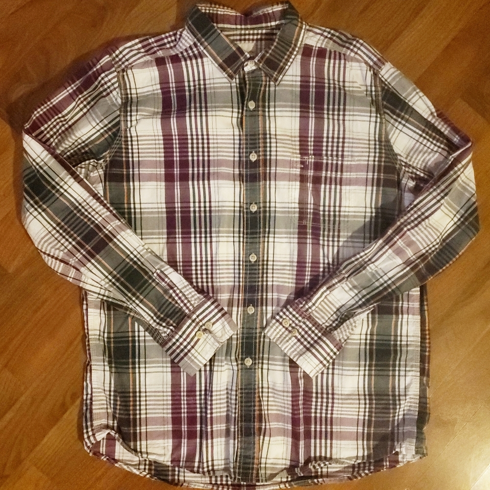 G.H. Bass & Co. Button Down Shirt